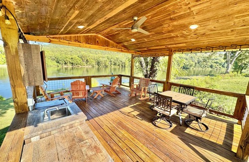 Mountain View Cabin | 269 River Valley Rd., Cabin on the White River that sleeps 8 with great views.