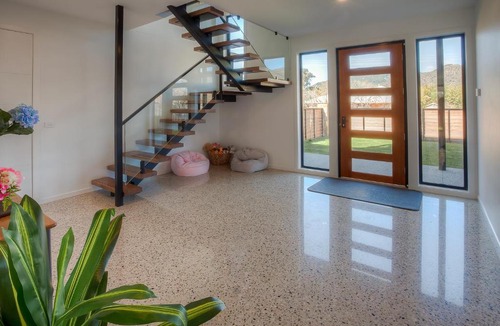 Bright Apartment | 27 On Mountbatten