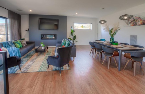 Bright Apartment | 27 On Mountbatten