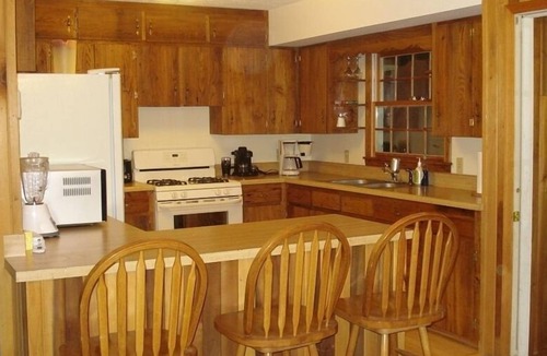 Leadsville House | 27 Riverfront Acres of Serene Mountain Views - Dog and Kid paradise!