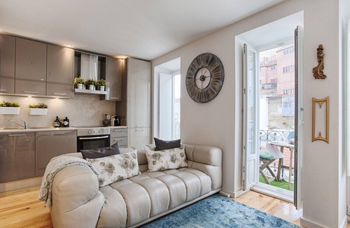 Alfama Apartment | 28 Tram Central Apartment (C40)