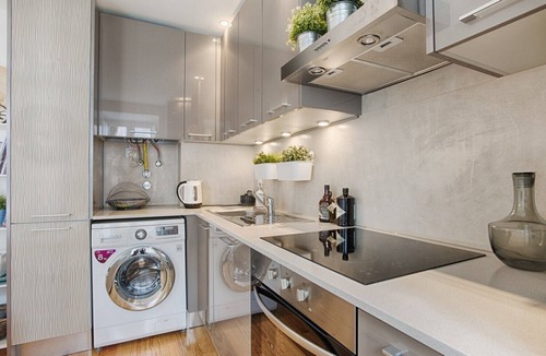 Alfama Apartment | 28 Tram Central Apartment (C40)