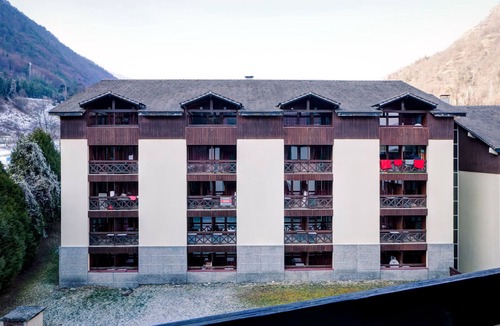 Brides-les-Bains Apartment | 28m² Studio Equipped with Balcony, Wi-Fi & Parking - Pets Welcome