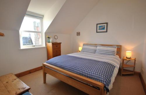 St Monans House | 2a Rose St- cosy coastal cottage Fife