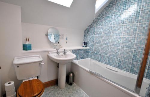 St Monans House | 2a Rose St- cosy coastal cottage Fife