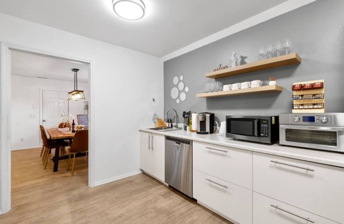 Freeland House | 2b1b Unit @Whidbey Island w/Game Room + Hot Tub