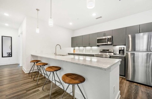 SoNo Apartment | 2B2B with Private Balcony Modern & Stylish - 2B4