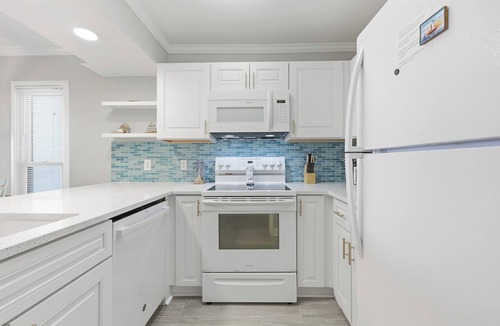 Windy Hill Condo | 2BD/2BA Oceanfront Corner Unit-Pet Friendly- Windy Shores 306