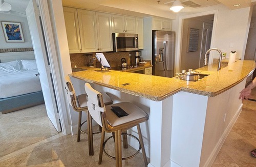 Nazareth Resort | 2BD Oceanfront Oasis — Relax, Recharge, Repeat in St. Thomas!