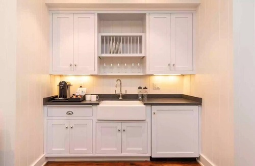 Edgartown Cottage | 2bdrm Captains Cottage Steps to Beach and Downtown Edgartown with Pool!