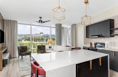 Downtown Atlanta Resort | 2Bed/2Bath Gorgeous New Resort in Downtown Atlanta!