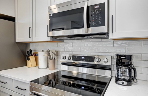 Noblesville Apartment | 2BED/2BTH - KING/QUEEN BEDS - CARMEL/FISHERS/NOBLESVILLE GRAND PARK