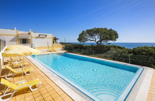 Benagil Villa | 2Bed,3 Bath Villa with Cliff Top Pool + Sea Views
