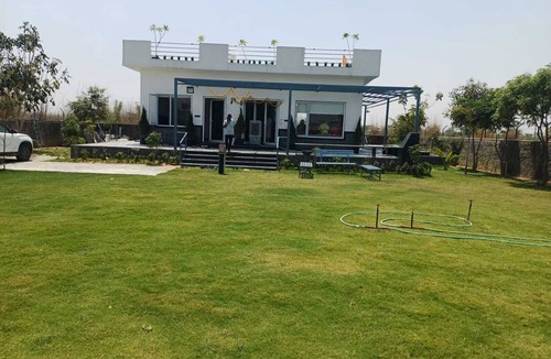Kotputli House | 2BHK villa in 16k sqft farmhouse wth view f mini forest nd arawali mountain rnge