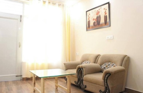 Bullawala Apartment | 2BHK w Terrace Access & Pvt Parking