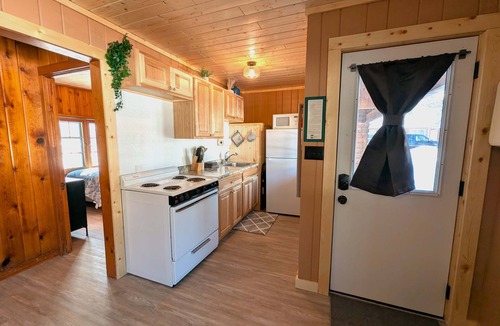 Park Rapids Cabin | 2BR 1BA Cabin #2 Riverside Point Resort