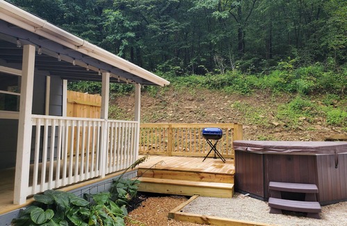Gnaw Bone Cottage | 2BR, 1BA