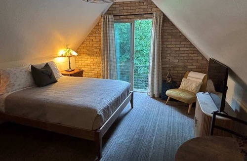 Snowbird Cottage | 2BR/2BA Cabin + Separate Loft | Walk Next Door