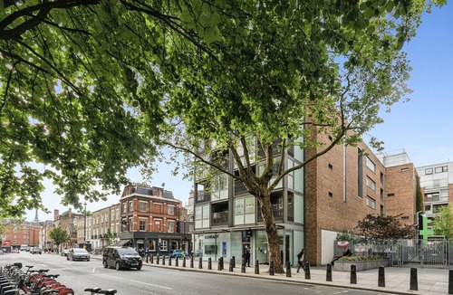 Vincent Square Apartment | 2BR/2Bath Parking Ideal for Contractors & Long Stays