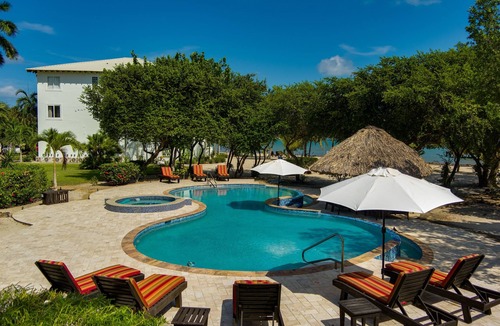 Cocoplum Condo | 2BR 312: Sleeps 6, Soaking Tub, First Floor