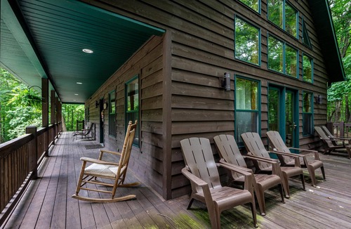 Unionville Cabin | 2BR 3BA