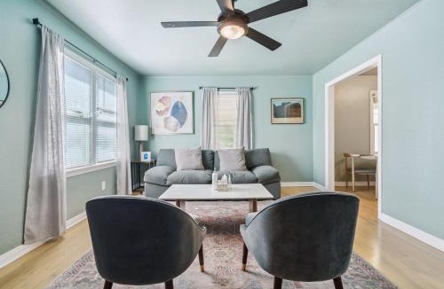 Midwest City House | 2BR 5 mins Rose State, 8 mins Tinker #L1