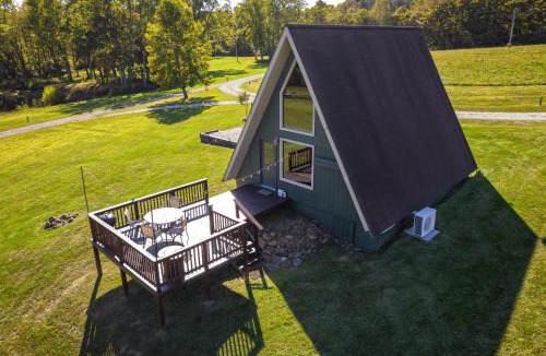 Makanda House | 2BR A-Frame Cabin w Hot Tub Near Wine Trail