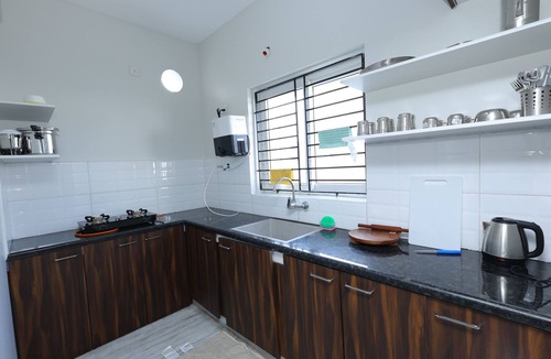 Perambur Purasavakam Apartment | 2BR Apartment in chennai/WIFI/Downtown/Family friendly