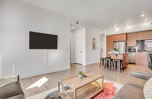Clearfield Apartment | 2BR Apartment with Pool and Fitness Center Hill AFB and Local Dining