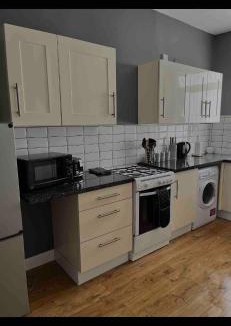 Warrington House | 2BR Apt By Eason Stays Short Lets Warrington