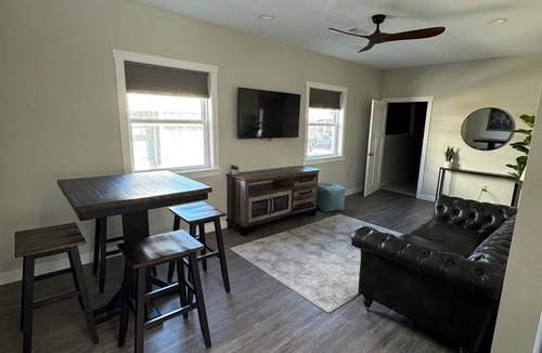 Lower East Side Apartment | 2BR apt w/laundry + parking