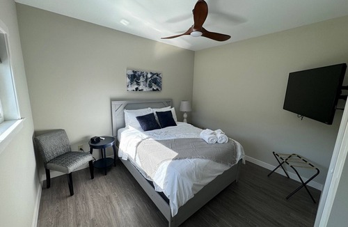 Lower East Side Apartment | 2BR apt w/laundry + parking