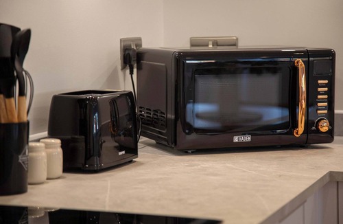 Gravesend Apartment | 2BR Apt Workspace & Play at TrinityPoint Gravesend