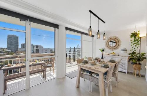 Biggera Waters Apartment | 2BR Beachfront Pool Spa Sauna