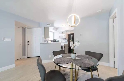 Ocean Side Village Condo | 2BR Beachside Condo + Pool & Hot Tub | Island Club