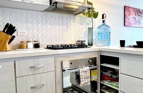 Cali Apartment | 2BR Cali Apt With AC & Fast WiFi – Near Tequendama