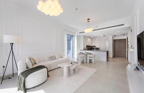Al Safa Apartment | 2BR Canal Front B3, Waterfront Views