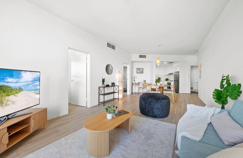 Chippendale Apartment | 2BR Chippendale | Free Parking, Walk to Central