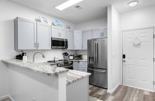 Carolina Forest Apartment | 2Br Condo @ River Oaks