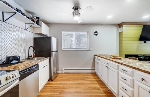 Roselawn Finance Apartment | 2BR Corporate Rental, 30+ Day Stay