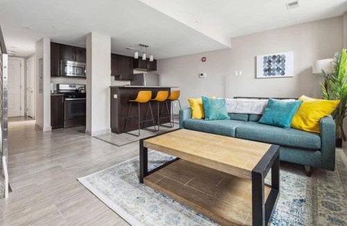 Downtown Detroit Apartment | 2BR Executive Downtown Apartment by ENVITAE