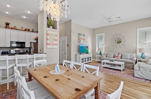 Holiday Isle Cottage | 2BR Family Beach Home with Private Pool + Easy Beach Access | Shore Fun