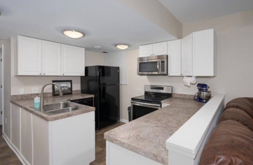Clarkston House | 2BR Family-Sized Lower Suite with Private Entrance & Spacious Backyard!