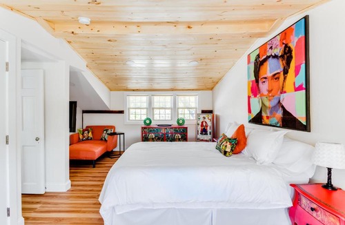 Westport Apartment | 2BR Flat above Historic Cider Mill