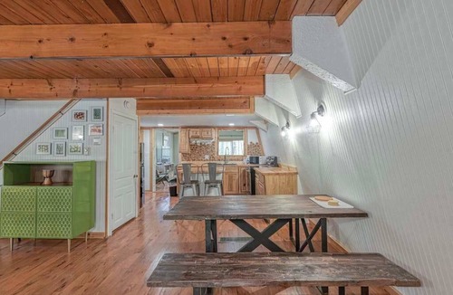 Crellin Ski Chalet | 2BR - Forest Cabin - Fire Pit