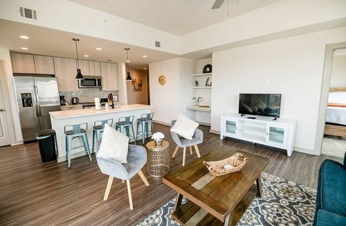 Third Ward Apartment | 2BR Fully Furnished Apartment Uptown - BOA Stadium by RedAwning