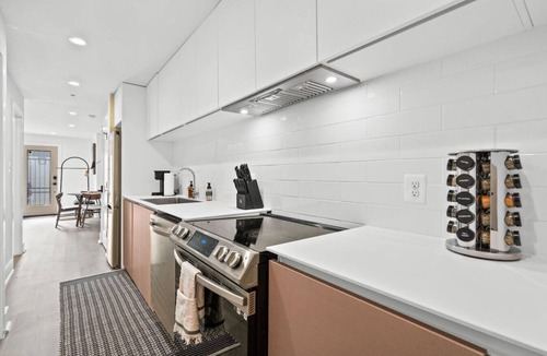 Columbia Heights Apartment | 2BR Garden Apt -Walkable DC