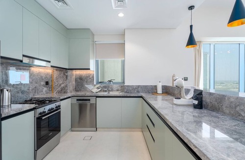 Dubai Apartment | 2BR Golf View at Golf Gate