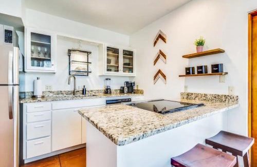 West University Apartment | 2BR Hideaway with Patio Springtime in Downtown