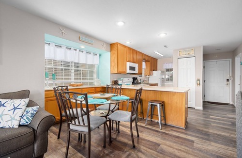 Indian Point Condo | 2BR Lakeside Condo | Spacious Deck + Lake Views